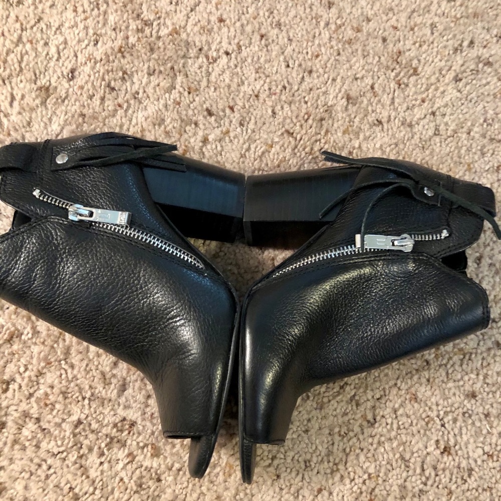 Cute Booties - Picture 7 of 9